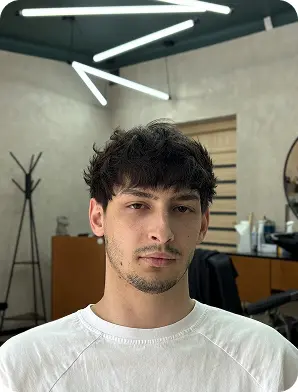 Stylizacja włosów męskich w SHO BarberShop